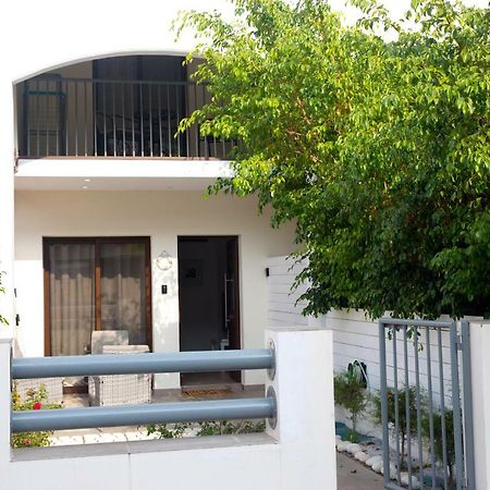 Galatex Beach Living By Trulycyprus Limasol Buitenkant foto
